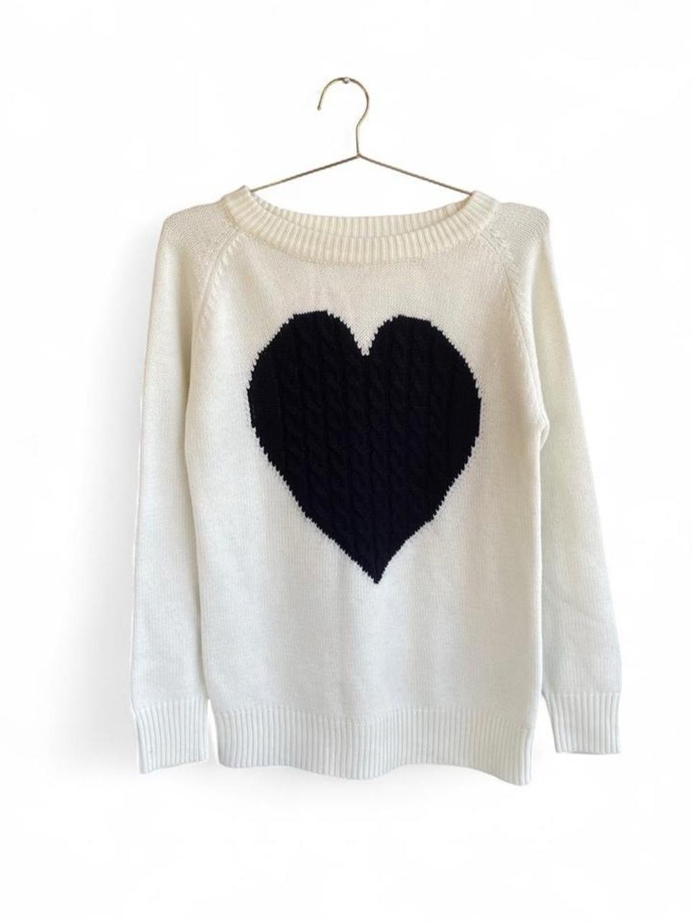 Black Heart Cream Knit Sweater Size S – Cozy Preppy Coquette Pullover